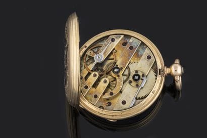 Small pocket watch and counter case in yellow...