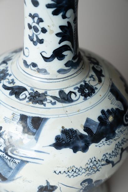 DELFT 18th century 
Earthenware bottle vase...