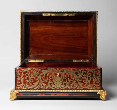 Coffret with curved top in Boulle marquetry...