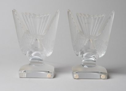 LALIQUE
Volatili 
Paire de serre-livres,...