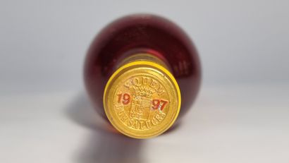 1 B CHATEAU D'YQUEM 1997 C1 Supérieur Sauternes...