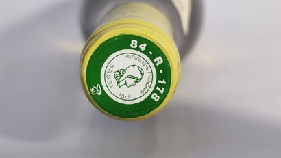 1 B CHATEAUNEUF-DU-PAPE Blanc 2009 Château...
