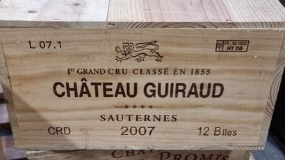 12 B CHATEAU GUIRAUD (original wooden case)...