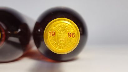 2 B CHATEAU D'YQUEM 1996 C1 Supérieur Sauternes...