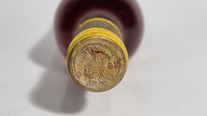 1 B CHATEAU D'YQUEM 1976 C1 Supérieur Sauternes...