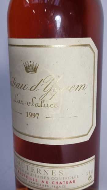 1 Mag CHATEAU D'YQUEM 1997 C1 Supérieur Sauternes...