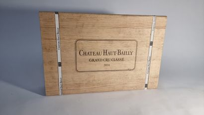 6 B CHATEAU HAUT-BAILLY (Caisse Bois d'origine...