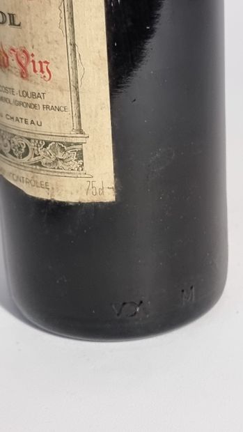 1 B PETRUS 1980 Pomerol (T.L.B+ à B.G-; e.f.s...