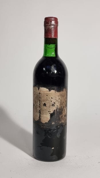 1 B CHATEAU LAFITE ROTHSCHILD 1975 GCC1 Pauillac...
