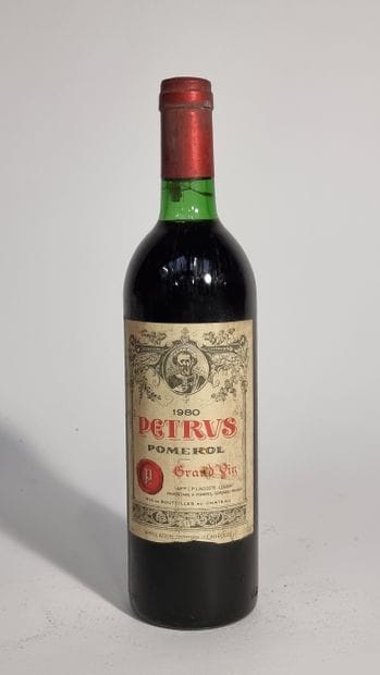 1 B PETRUS 1980 Pomerol (T.L.B+ à B.G-; e.f.s...