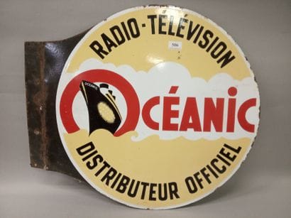 OCEANIC Radio - Télévision distributeur officiel.
Plaque...