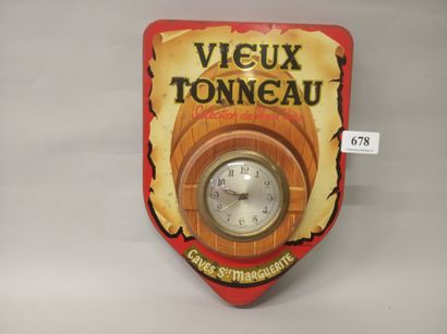 OLD TONNEAU.
Café bar clock. Circa 1958.
Dial...