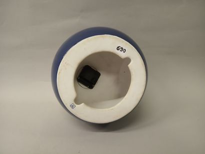 RICARD
Ball clock with sun motif.
Ceramic....