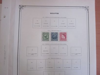 Une pochette avec des pages d'album de TP...