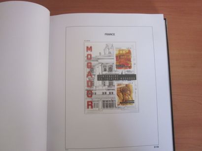 Un album DAVO avec étuis (bon état), TP de...