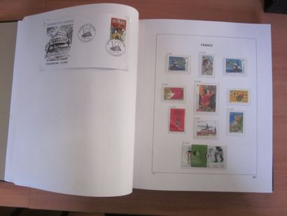Trois albums DAVO avec étuis (bon état),...