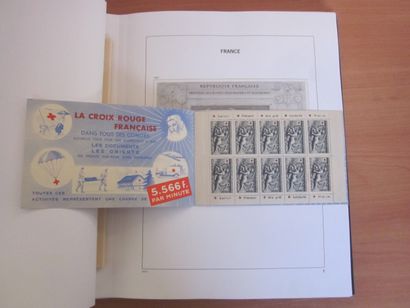 Un album DAVO avec étuis (bon état), TP de...