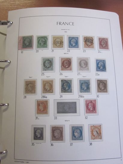Deux albums avec feuilles LEUCHTTURM TP de...