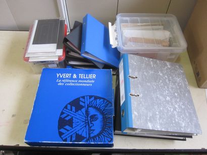 Deux cartons avec 6 classeurs de TP dont...