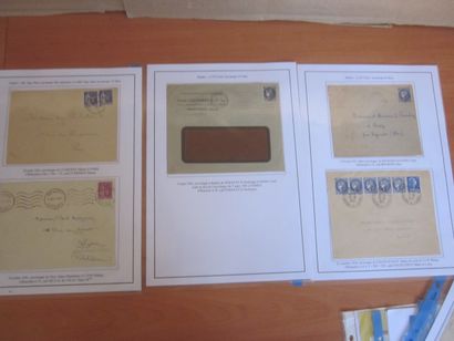Deux pochettes, l'une avec des gravures émises...