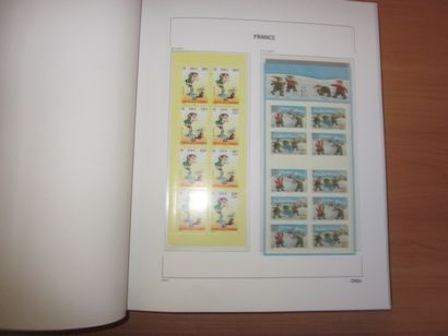 Un album DAVO avec étuis (bon état), TP de...