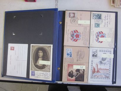 Deux cartons avec un fort lot d'enveloppes...