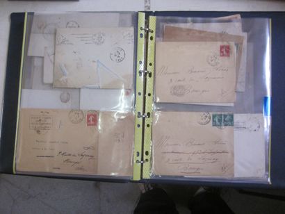 Un carton avec 10 classeurs et une boite...