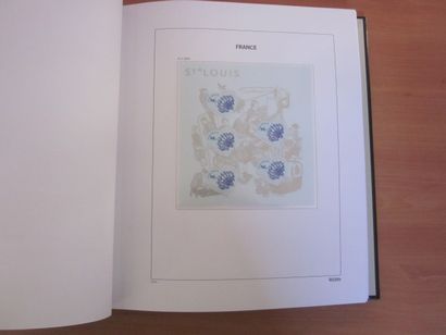 Un album DAVO avec étuis (bon état), TP de...
