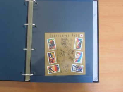 Deux albums avec feuilles LEUCHTTURM TP de...