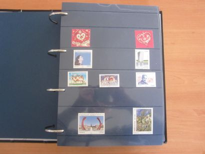 Un album avec feuilles TP de France neufs**...