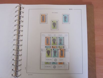 Trois albums avec étuis (2 FI-LABO 1 PHILOS...