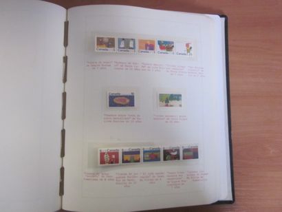Un carton avec 8 classeurs de TP principalement...