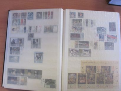 Trois cartons avec 20 classeurs de TP principalement...