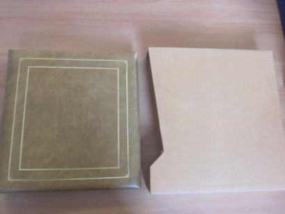 Trois albums avec étuis (2 FI-LABO 1 PHILOS...