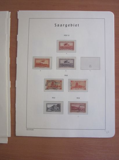 Une chemise avec des pages Luchtturm de la...