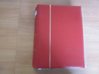 Un classeur rouge de stock TP France neufs**...