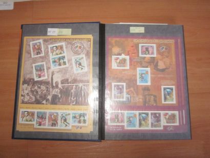 Deux classeurs de stock TP France neufs**...