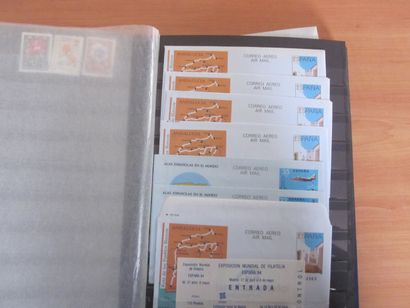 Deux albums et un classeur Espagne TP oblitérés...