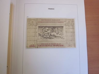 Un album DAVO avec étuis (bon état), TP de...