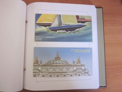 Deux albums DAVO avec étuis (bon état), TP...