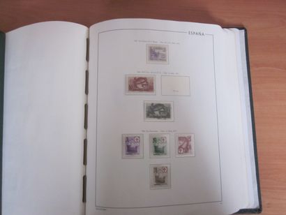 Quatre albums LEUCHTTURM Espagne à 1990 (bon...