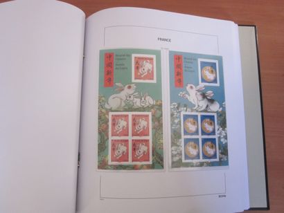 Un album DAVO avec étuis (bon état), TP de...