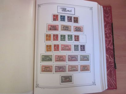 Un album Yvert et Tellier avec étui rouge...