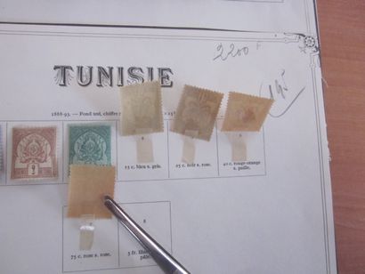 Une pochette avec des TP du Dahomey, de Rouad,...