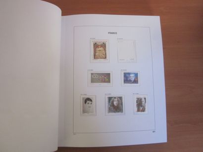 Un album DAVO avec étuis (bon état), TP de...