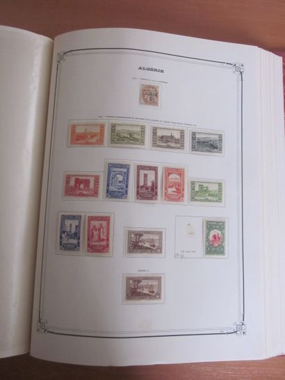 Un album Yvert et Tellier TP Algérie principalement...