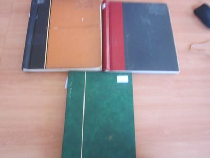 Deux albums et un classeur TP Portugal neufs**...
