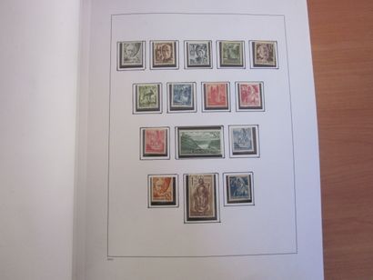 Un album DAVO avec étui (bon état), TP de...