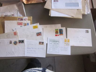 Trois cartons avec un fort volume de courrier...