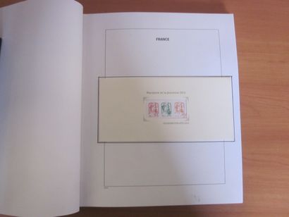 Un album DAVO avec étuis (bon état), TP de...